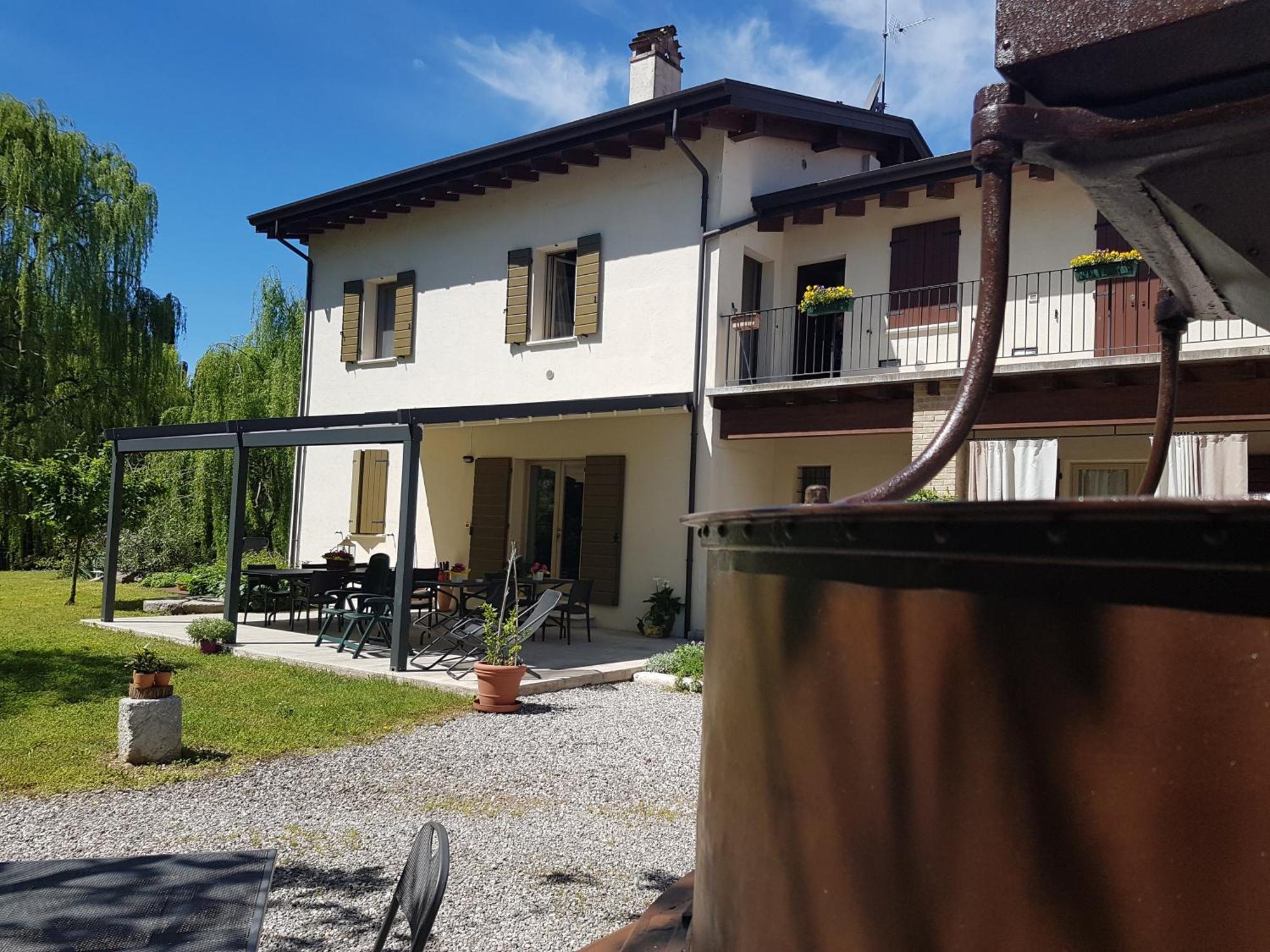 L'Isolo B&B E Case Vacanza Monzambano Exterior photo