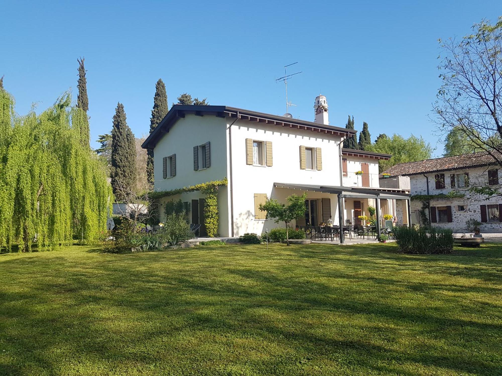 L'Isolo B&B E Case Vacanza Monzambano Exterior photo